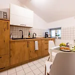 Apartment Am Dom Ii *