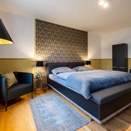 Apartment Am Dom Ii