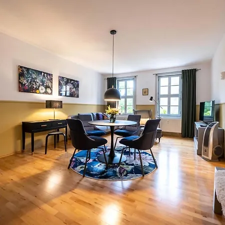 Am Dom Ii Apartment *
