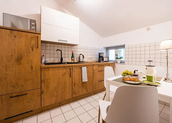 Apartman Am Dom Ii *